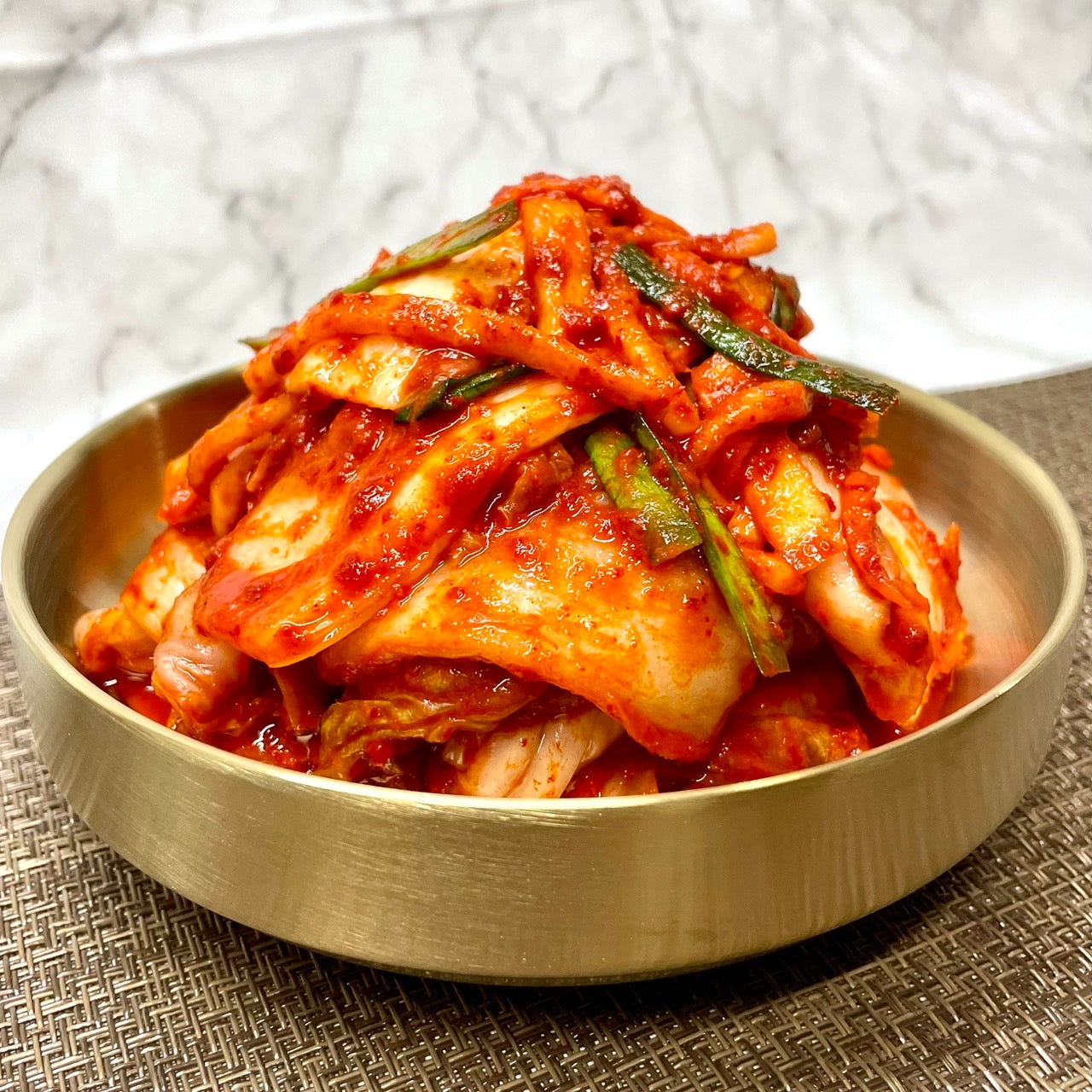 白菜キムチ 500g + 甘辛 大根キムチ 430g (税込) – 料理長のキムチ